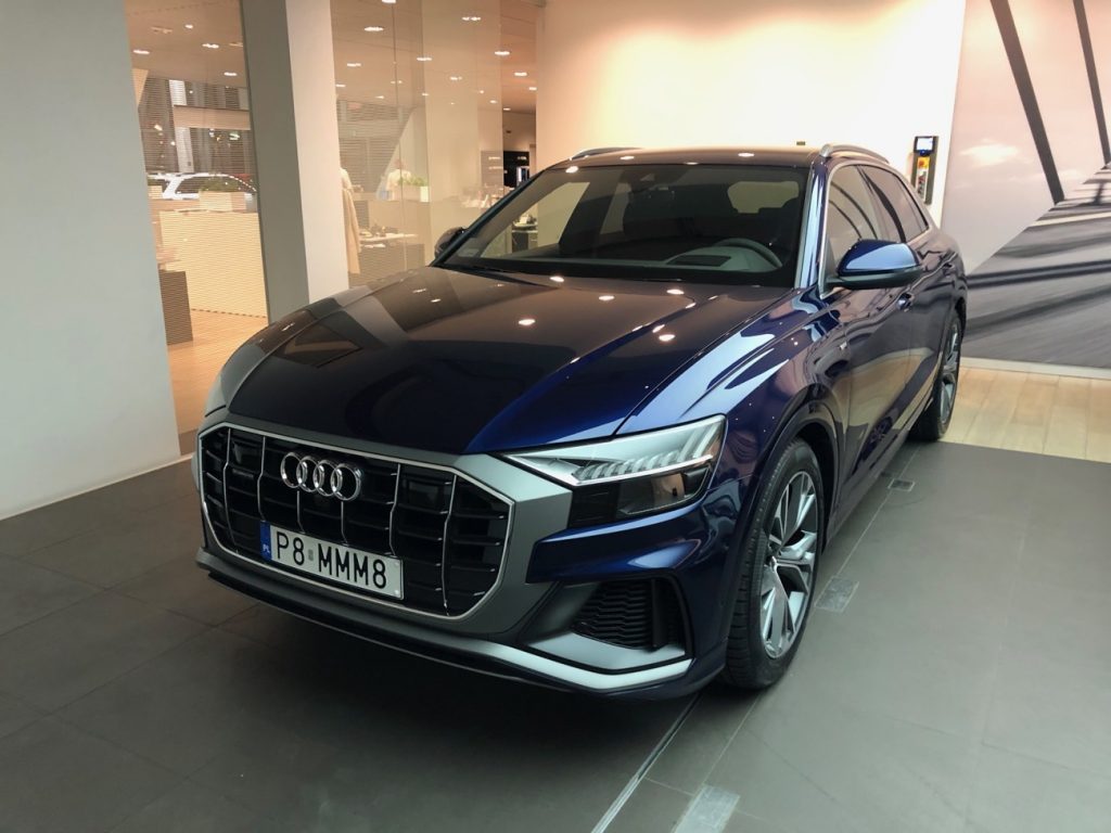 Auto zastępcze Poznań Audi Q8