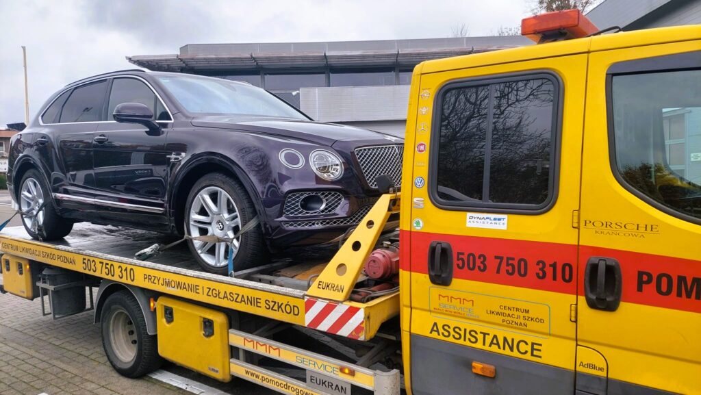 Elegancki SUV na lawecie